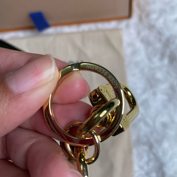 Louis Vuitton Monogram Khaki Green Multi Pochette Lanyard Key Holder 💚🤎 - Picture 2 of 16